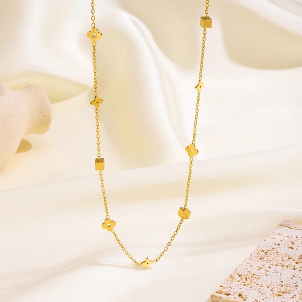 Square flower set.