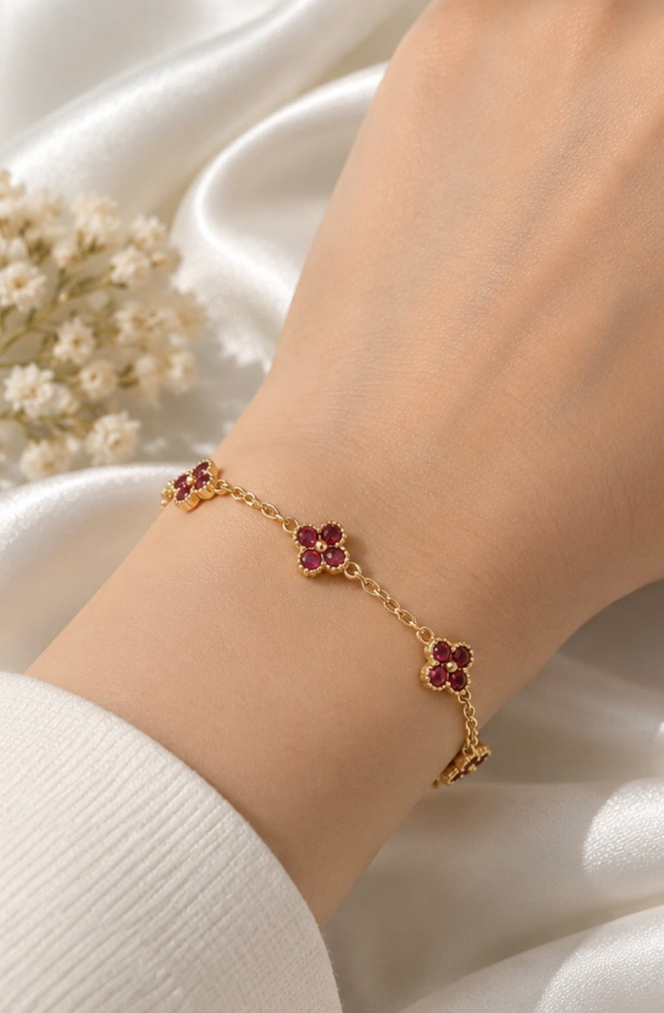 Maroon bracelet flower ✨