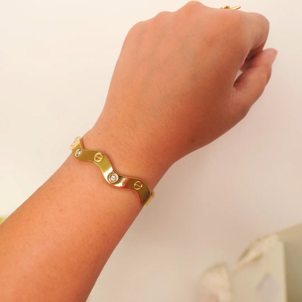 Luxury wave Gold Solid ✨