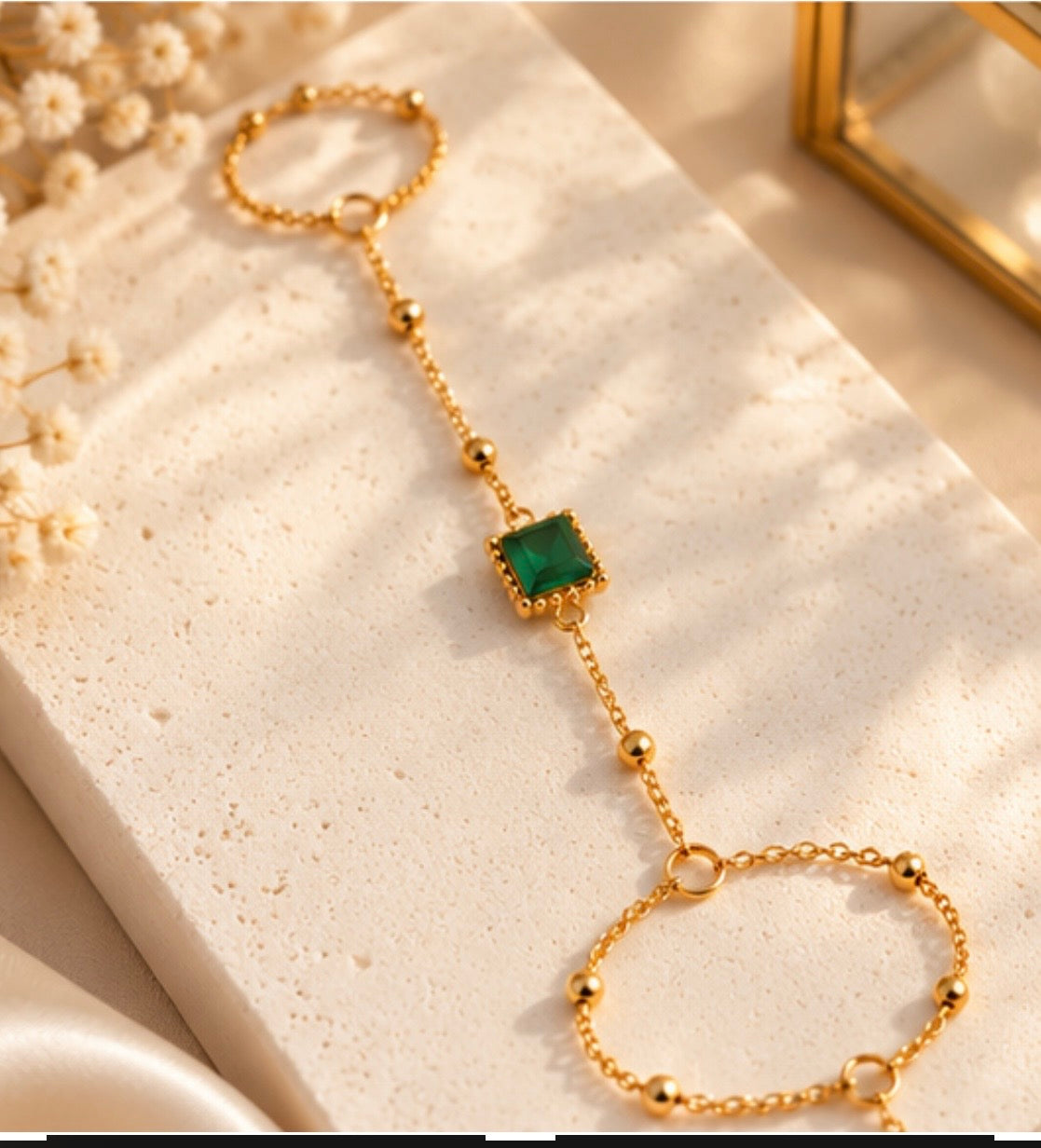 Green square | HANDCHAIN