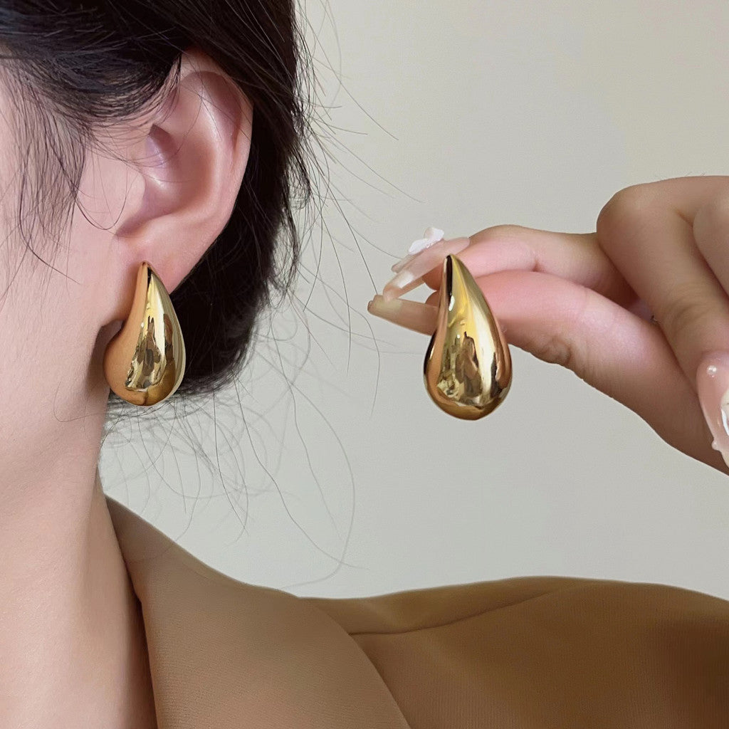 Ear studs ✨