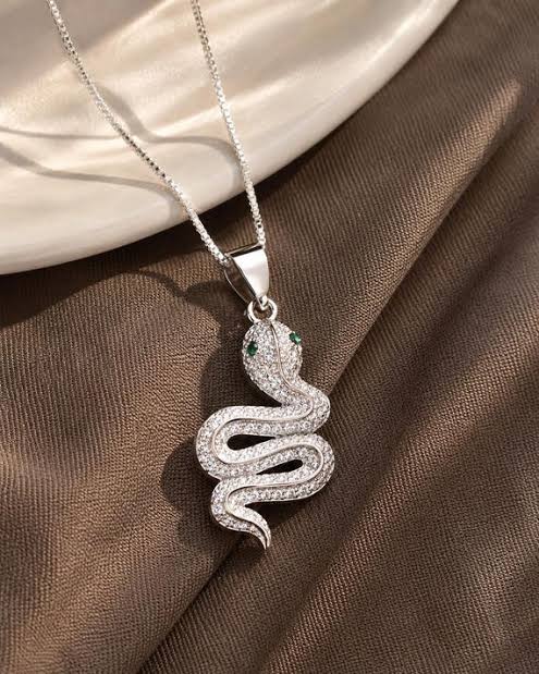 Silver snake pendant