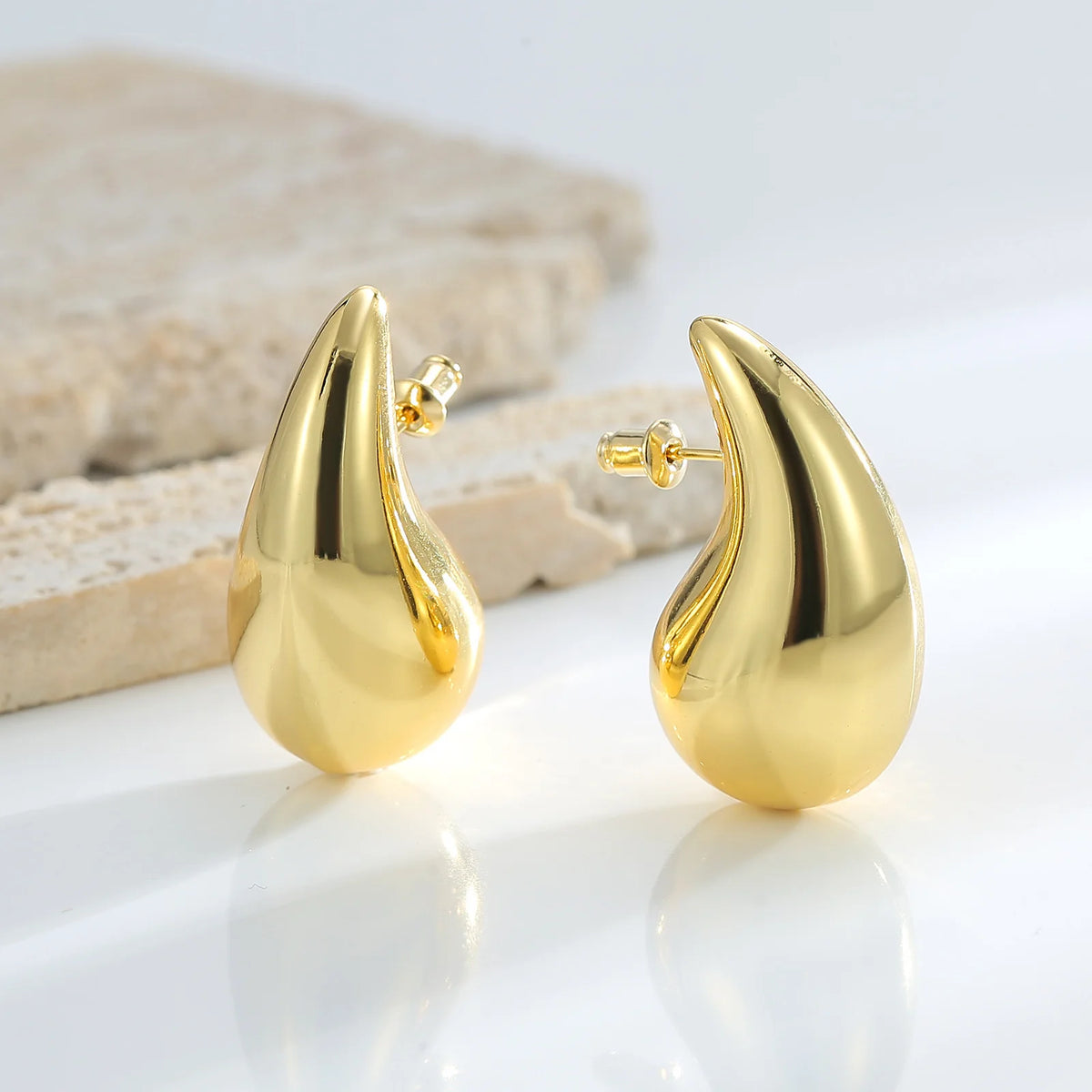 Ear studs ✨