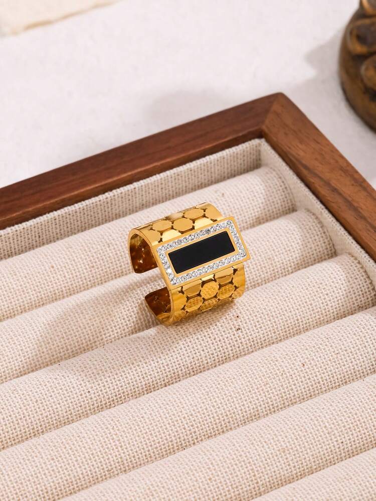 Luxury black ring ✨