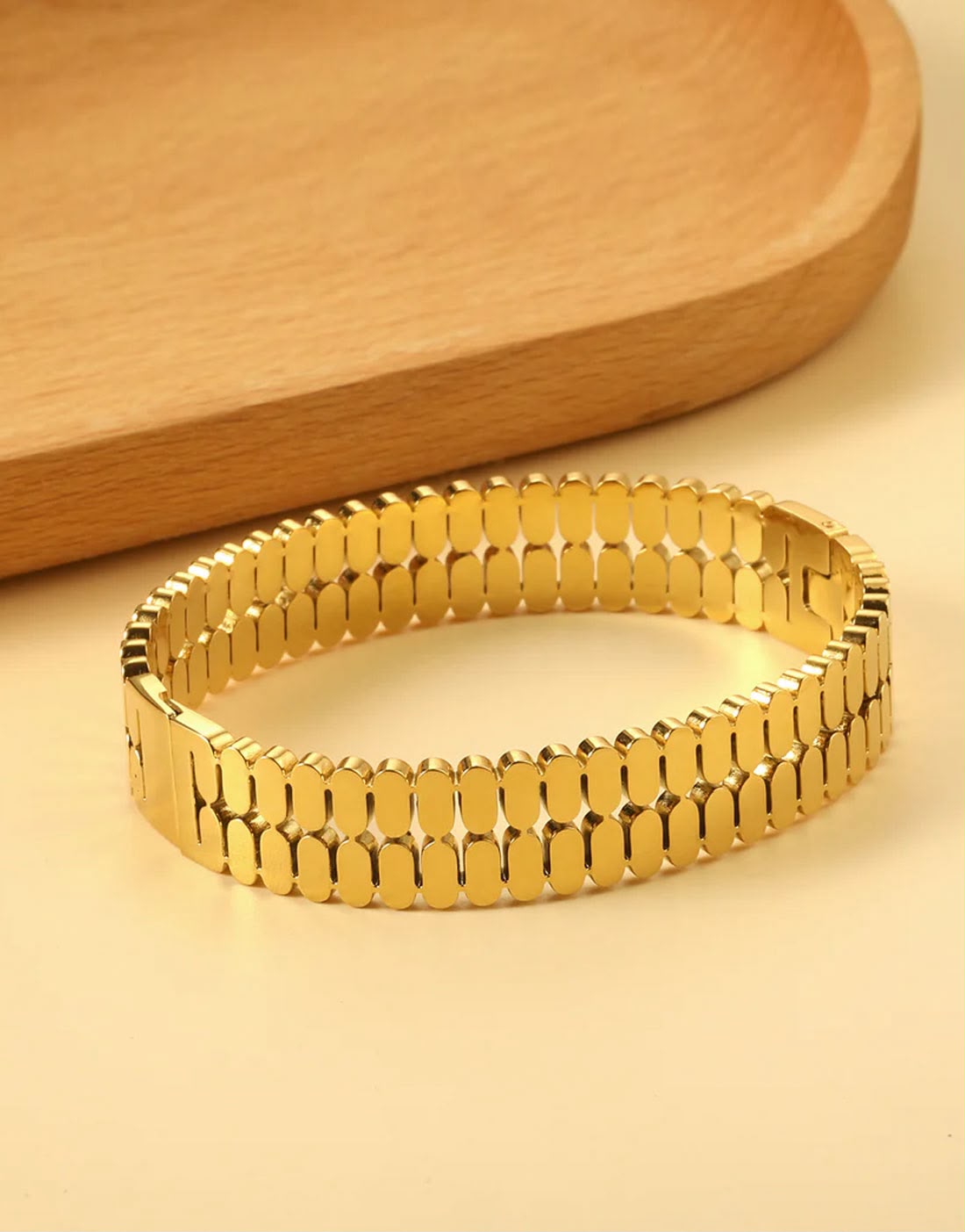 Stainless steel solid bracelet