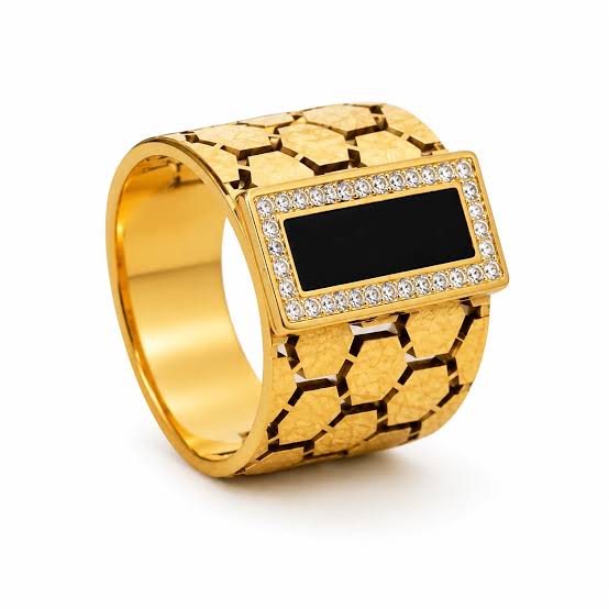 Luxury black ring ✨