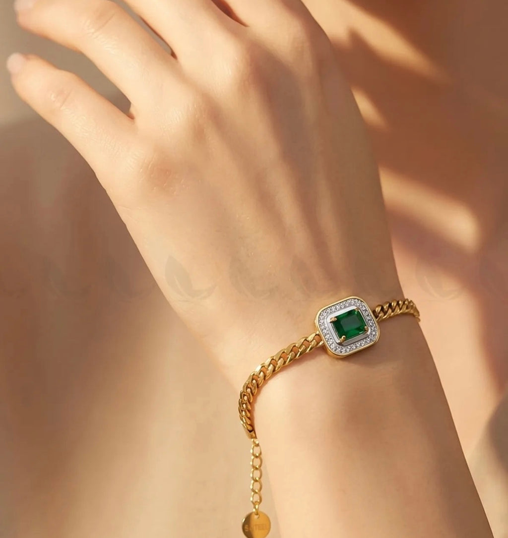 Green stone Bracelet ✨