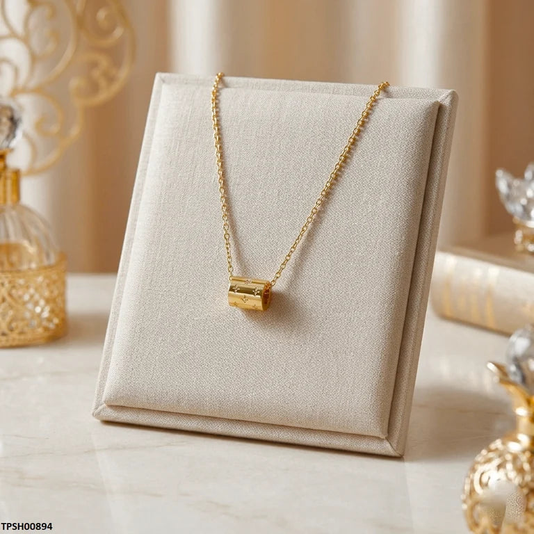 Gold pendant