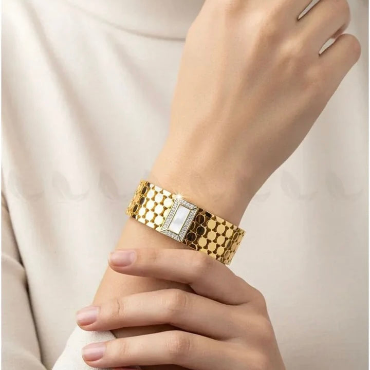 Luxury solid