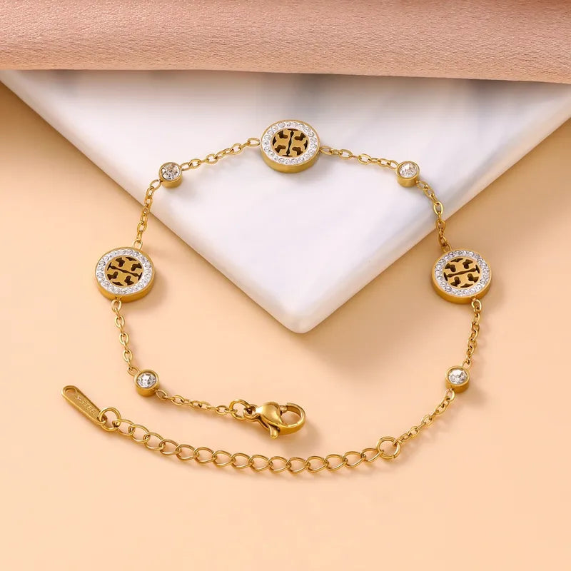 Pearl charm Tory burch bracelet ✨
