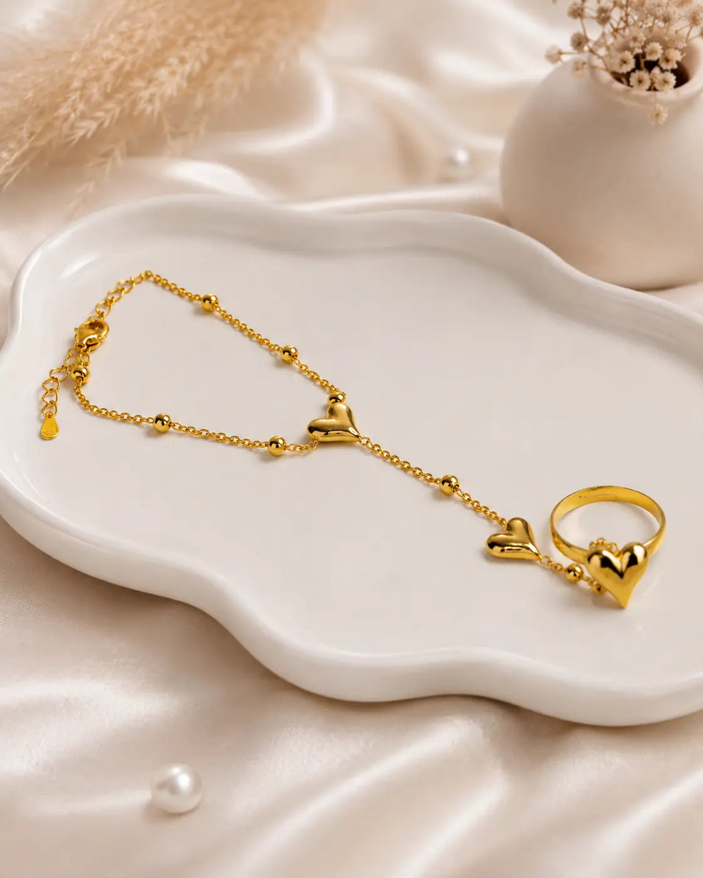 Heart Handchain