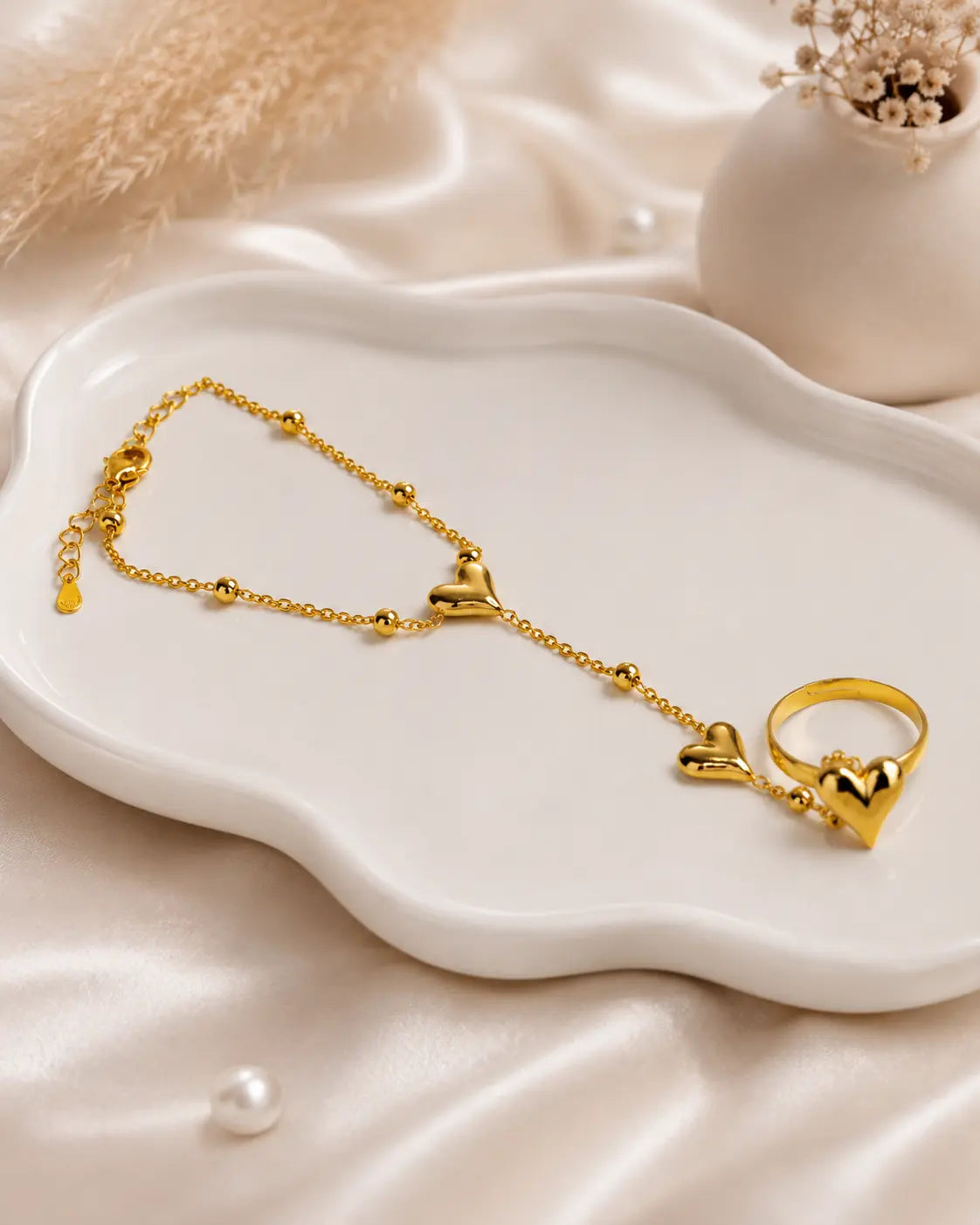 Heart Handchain