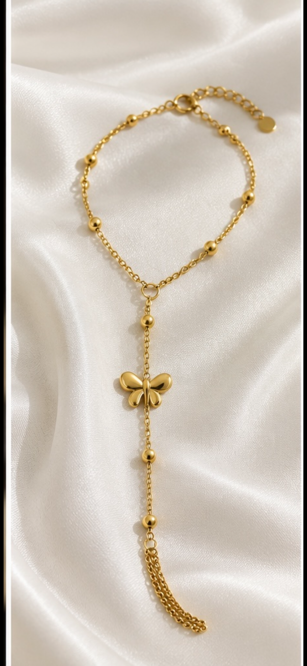 Butterfly Handchain 🤍