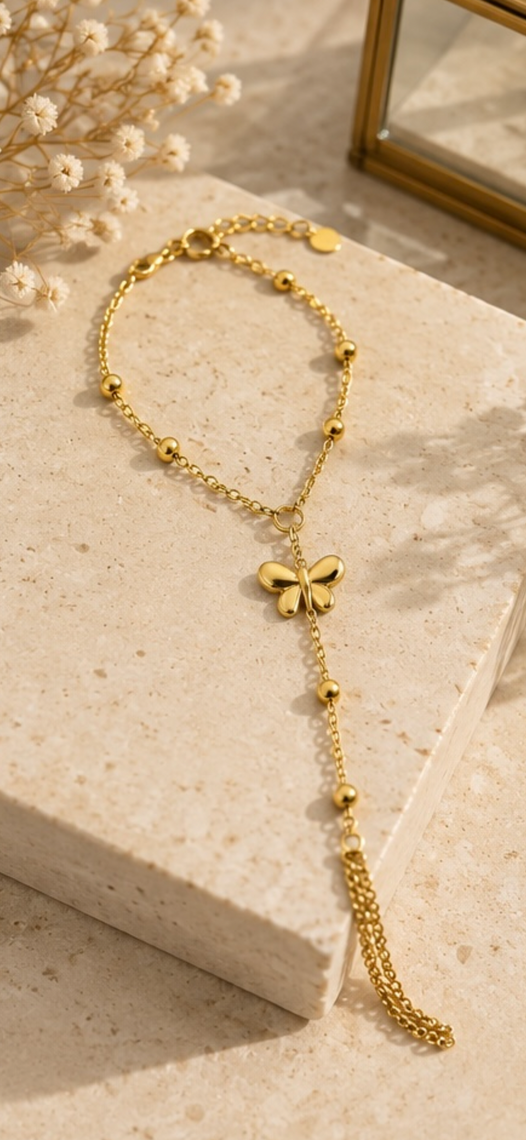 Butterfly Handchain 🤍